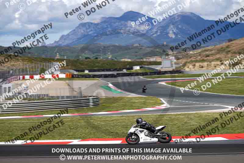 cadwell no limits trackday;cadwell park;cadwell park photographs;cadwell trackday photographs;enduro digital images;event digital images;eventdigitalimages;navarra;no limits trackdays;peter wileman photography;racing digital images;trackday digital images;trackday photos